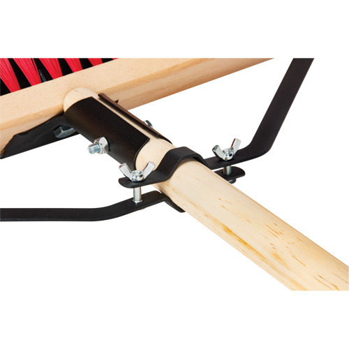 Balai-brosse &agrave; manche renforc&eacute;, 18", Moyen, Soies PVC Rock Safety Industrial Ltd