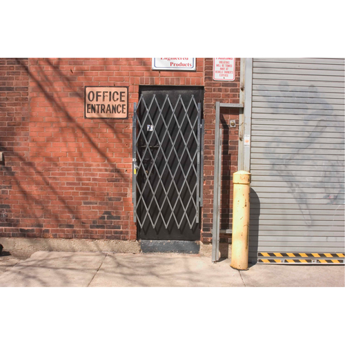 Heavy-Duty Door Gates, Single, 4' L x 6' 3" H Expanded Rock Safety Industrial Ltd