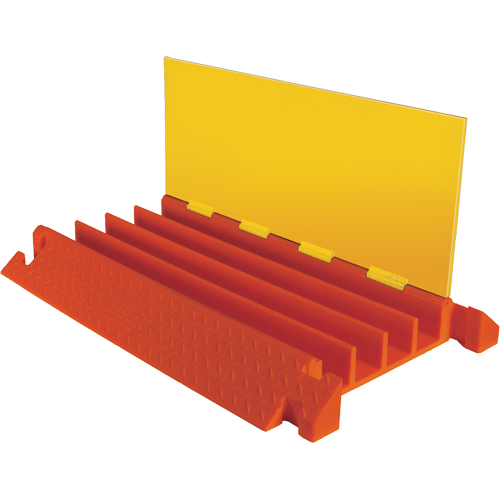 Protecteur de c&acirc;bles Linebacker pour usage g&eacute;n&eacute;ral, 4 canaux, 36" lo x 23,9" la x 3,9" h Rock Safety Industrial Ltd