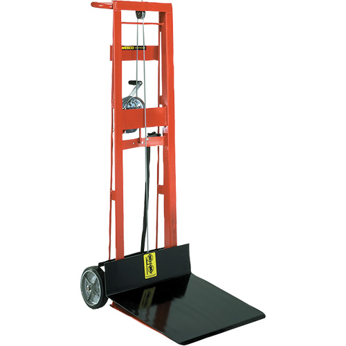 Empileur &agrave; plateforme, M&eacute;canisme Treuil manuel, Capacit&eacute; de 750 lb, Levage max de 40" Rock Safety Industrial Ltd