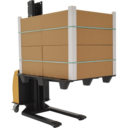 Gerbeur motoris&eacute; avec m&acirc;t &eacute;troit, Fonctionnement &eacute;lectrique, Capacit&eacute; 1000 lb, Lev&eacute;e max 63" Rock Safety Industrial Ltd