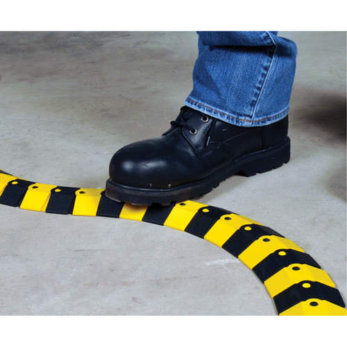 Syst&egrave;me de protection de c&acirc;bles Ultra-Sidewinder - petit , 13,125" x 3" x 0,75", 32000 lb (16 tonnes) Rock Safety Industrial Ltd