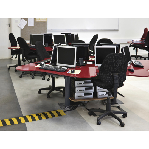 Syst&egrave;me de protection de c&acirc;bles Ultra-Sidewinder - moyen , 33" x 9,75" x 1,38", 13500 lb (6,75 tons) Rock Safety Industrial Ltd