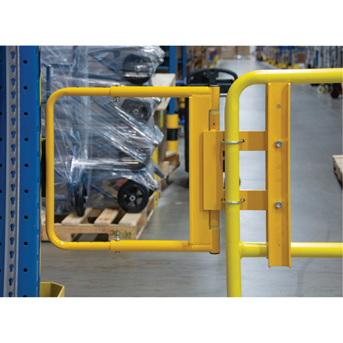 Safety Swing Gate, 21" H x 16" - 26" W Rock Safety Industrial Ltd