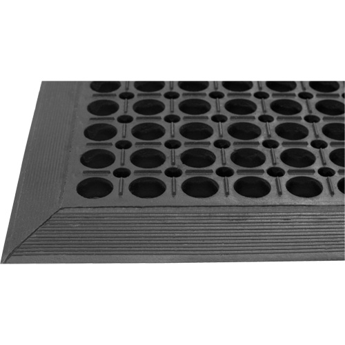 Competitor Series Mats, Slotted, 3' x 5' x 7/8", Black, Natural Rubber Rock Safety Industrial Ltd