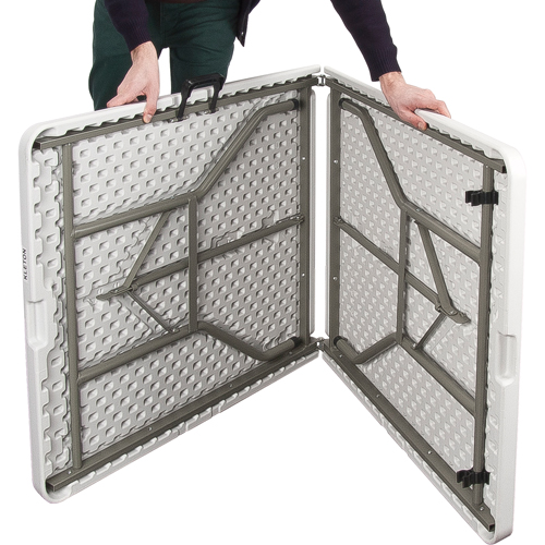 Table se pliant en deux, Rectangulaire, 72" l x 30" la, Poly&eacute;thyl&egrave;ne, Blanc Rock Safety Industrial Ltd
