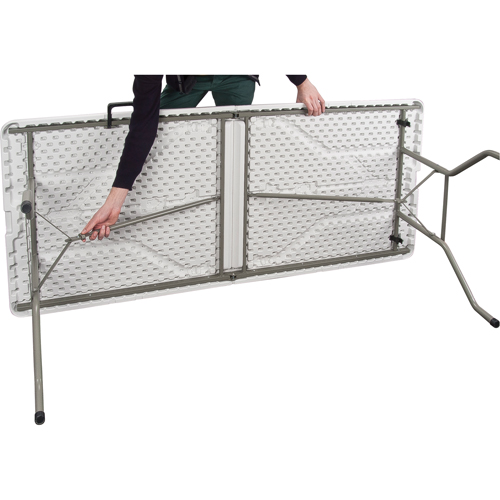 Table se pliant en deux, Rectangulaire, 72" l x 30" la, Poly&eacute;thyl&egrave;ne, Blanc Rock Safety Industrial Ltd
