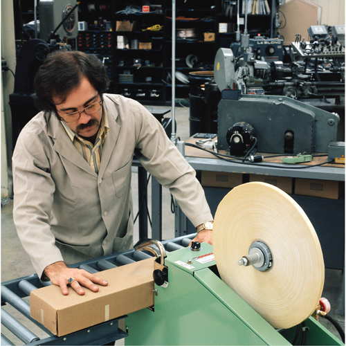 Rubans adh&eacute;sifs opaques 8934 Tartan, &eacute;paisseur 4 mils, 12 mm (1/2") x 55 m (180')  Rock Safety Industrial Ltd