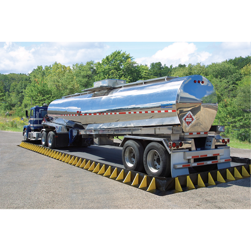 Berme repliable Stinger, Capacit&eacute; 5610 gal. US, 50' la x 15' lo x 12" h, Support &agrave; encliqueter Rock Safety Industrial Ltd