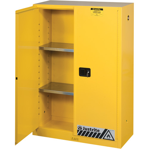 Armoires Sure-Grip EX pour produits inflammables, 45 gal., 2 Porte(s), 43" La x 65" h x 18" p Rock Safety Industrial Ltd