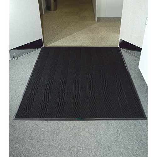 Tapis Waterhog Eco Elite, Essuie-pieds/grattoir, 4' x 8' x 3/8", Fum&eacute;e noire Rock Safety Industrial Ltd