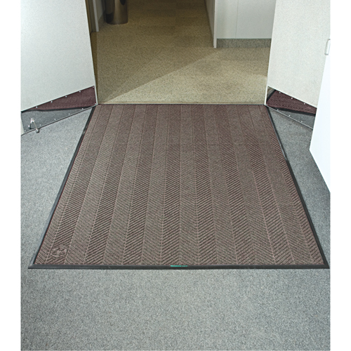 Waterhog&reg; Eco Elite Matting, Wiper/Scraper, 3' x 20' x 3/8", Chestnut Brown Rock Safety Industrial Ltd