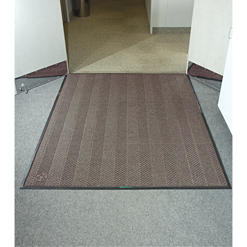 Waterhog&reg; Eco Elite Matting, Wiper/Scraper, 4' x 20' x 3/8", Chestnut Brown Rock Safety Industrial Ltd