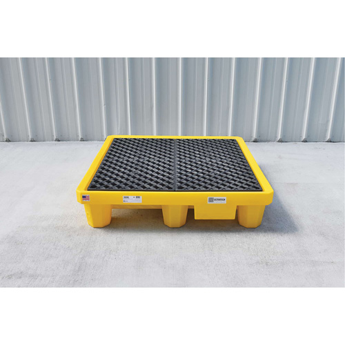 Palettes Ultra-Spill Pallet pour quatre barils, Capacit&eacute; de d&eacute;versement 66 gal. US, 53" x 53" x 11,75" Rock Safety Industrial Ltd
