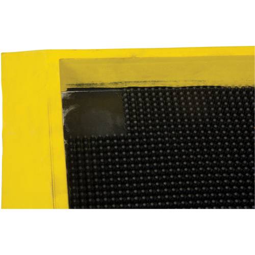 Foot Sanitizing Matting, Rubber, 2-2/3' W x 3-1/4' L x 2-1/2" Thick, Yellow Rock Safety Industrial Ltd