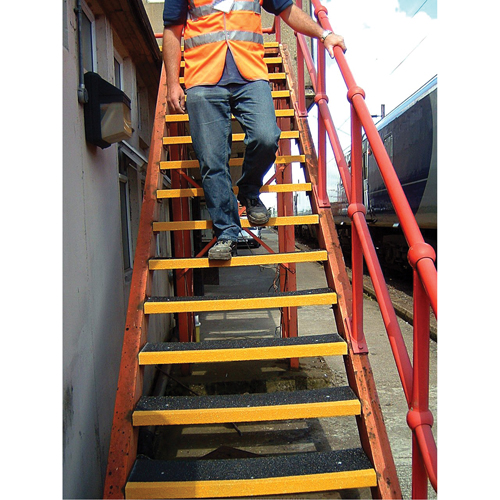 Safestep&reg; Anti-Slip Step Cover, 13.5" W x 48" L, Black & Yellow Rock Safety Industrial Ltd