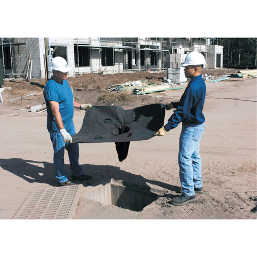 Protecteurs de canaux d'&eacute;gouts pluviaux Ultra-Drain Guards, Huile & s&eacute;diments, 48" lo x 36" la Rock Safety Industrial Ltd