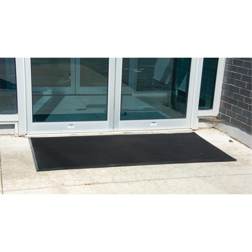 Outdoor Entrance Matting, Rubber, Scraper Type, Textured Pattern, 2' x 2-2/3', Black Rock Safety Industrial Ltd