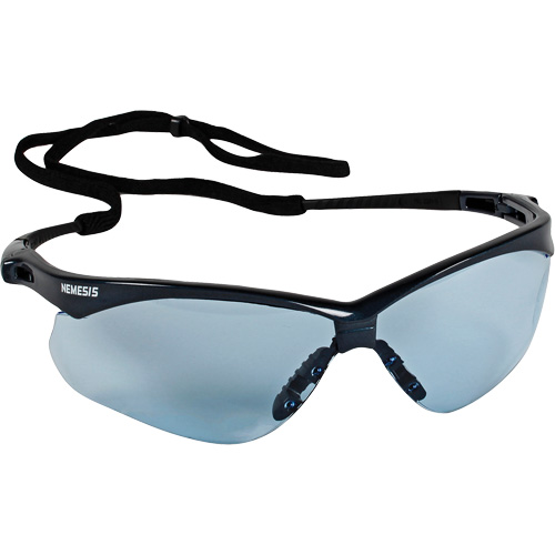 Lunettes de s&eacute;curit&eacute; Nemesis de Kleenguard, Lentille Bleu p&acirc;le, Anti-&eacute;gratignures, ANSI Z87+/R&eacute;pond ou surpasse la norme CSA Z94.3 Rock Safety Industrial Ltd
