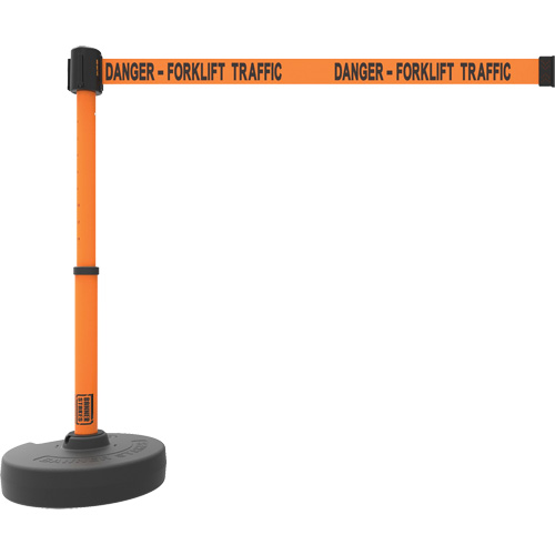Ensemble de montants pour barri&egrave;re PLUS, Plastique, 42" h, Ruban Orange, Longueur du ruban 15' Rock Safety Industrial Ltd