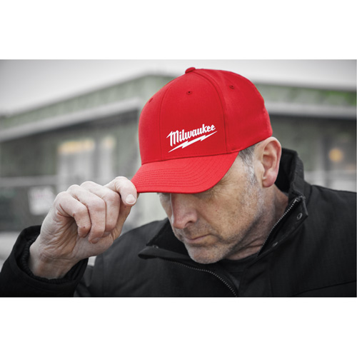 Flexfit&reg; Fitted Hat, Red, Poly-Cotton Rock Safety Industrial Ltd