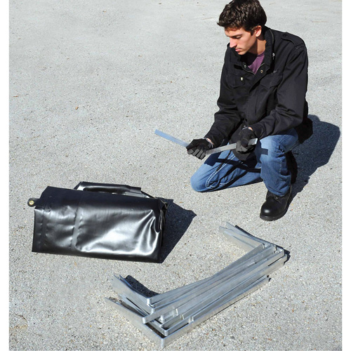 Conteneur flexible pour r&eacute;servoir de carburant avec drain Ultra-550 Containment Sump, 102" lo x 72" la, 650 gal. US Capacit&eacute; Rock Safety Industrial Ltd
