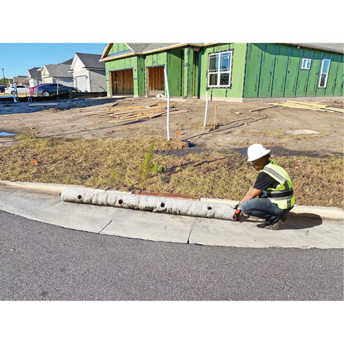 Ultra-Gutter Guard, S&eacute;diment, 120" lo x 9" la Rock Safety Industrial Ltd