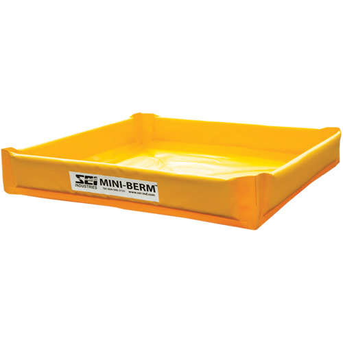 Berme de confinement compacte Mini-Berm en PVC jaune, Capacit&eacute; 34 gal. US, 3' la x 3' lo x 6" h Rock Safety Industrial Ltd