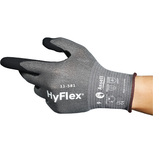 Gants industriels ultral&eacute;gers 11-581 HyFlex, Taille 6, Calibre 21, Rev&ecirc;tement Nitrile, Enveloppe en Nylon/PEHP/Tungst&egrave;ne/Spandex, ASTM ANSI niveau A6 Rock Safety Industrial Ltd