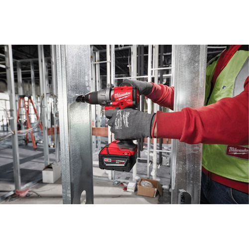 Ensemble perceuse/visseuse M18 FUEL, Lithium-ion, 18 V, Mandrin 1/2", Couple 1400 lp-po Rock Safety Industrial Ltd
