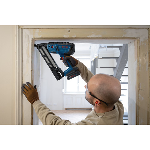Cloueur de finition inclin&eacute; sans balais de calibre 15 (outil seulement), 18 V, Lithium-ion Rock Safety Industrial Ltd