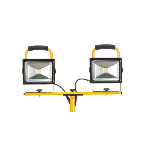 Twin-Head Work Light, LED, 40 W, 4800 Lumens, Aluminum Housing Rock Safety Industrial Ltd