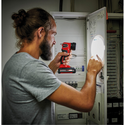 Lampe de poche &agrave; DEL sans fil 18V (outil seulement), DEL, 280 lumens, Bloc-pile Rechargeable Rock Safety Industrial Ltd