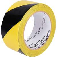 Ruban de signalisation de danger 766, 50,8 mm (2") x 33 m (108'), Noir/Jaune Rock Safety Industrial Ltd