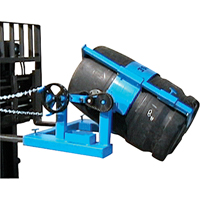 Leveur de baril pour chariot &eacute;l&eacute;vateur, Baril de 55 gal. US (45 gal. imp.), Capacit&eacute; 1500 lb/680 kg Rock Safety Industrial Ltd