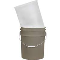 Doublure pour seau en plastique, 11-1/4" dia. x 14" h, 5 gal. US (4,16 gal. imp.) capacit&eacute; Rock Safety Industrial Ltd