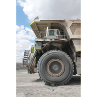 Protecteur de c&acirc;ble &agrave; traverse extr&ecirc;me Yellow Jacket, 2 canaux, 35,75" lo x 42,125" la x 5,125" h Rock Safety Industrial Ltd