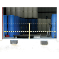 Safety Lift Gate, 10' L x 42-5/8" H, 159" Raised, Yellow Rock Safety Industrial Ltd