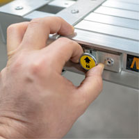 Planche de travail t&eacute;lescopique, 204" la x 12" pr, Capacit&eacute; de 250 lb, D&eacute;mont&eacute; Rock Safety Industrial Ltd