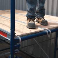 Tour d'&eacute;chafaudage compl&egrave;te avec roulettes, 69-1/2" p x 178" h Rock Safety Industrial Ltd