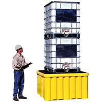 Palette antid&eacute;versement avec drain Ultra-IBC Spill Pallet , Capacit&eacute; de d&eacute;versement 400 gal. US, 58,75" x 58,75" x 33" Rock Safety Industrial Ltd