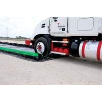 Berme Ultimate Copolymer 2000 Ultra-Containment Berm, Capacit&eacute; 179 gal. US, 4' la x 6' lo x 12" h, Support &agrave; charni&egrave;re Rock Safety Industrial Ltd
