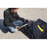 Conteneur de confinement flexible sans drain Ultra-275 Containment Sump, 102" lo x 48" la, 400 gal. US Capacit&eacute; Rock Safety Industrial Ltd