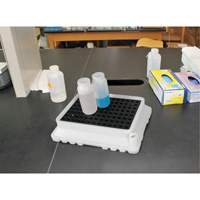 P4 Ultra-Spill Tray&reg;, 17" L x 21" W x 4" H, 2.9 US gal. Spill Capacity Rock Safety Industrial Ltd
