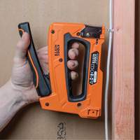Agrafeuse pour c&acirc;blage libre, Agrafes 5/16"/1/4"/11/32" Rock Safety Industrial Ltd
