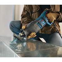 Scie alternative avec poign&eacute;e en D, 120 V, 12 A Rock Safety Industrial Ltd