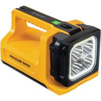 9050 High-Performance Lantern Flashlight, LED, 3369 Lumens, 2.75 Hrs. Run Time, Rechargeable/AA Batteries, Included Rock Safety Industrial Ltd